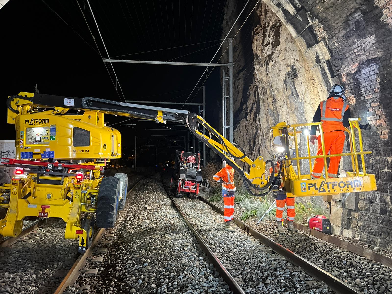 Image de Nacelle RR articulé Evo 3, engin de maintenance ferroviaire Trans-Rail